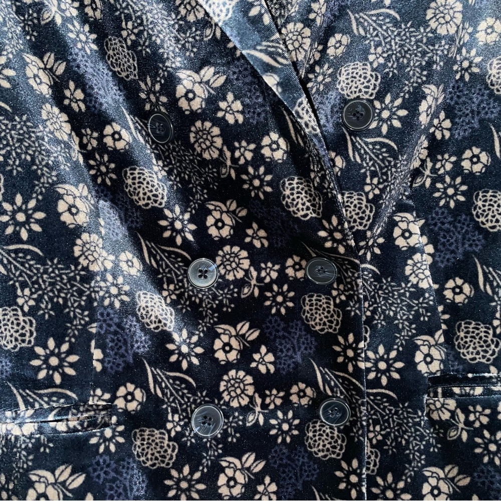 NWT Carolina Belle Navy Floral Velvet Blazer Jacket Sz M US - Picture 3 of 9